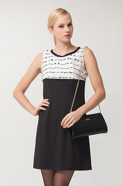 凯撒kaiser 春夏款女装 无袖连衣裙黑白撞色拼接背心裙kfwaf13050 黑