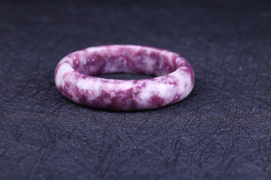 碧玺手镯 内径58mm 70.53克 思瑞珠宝