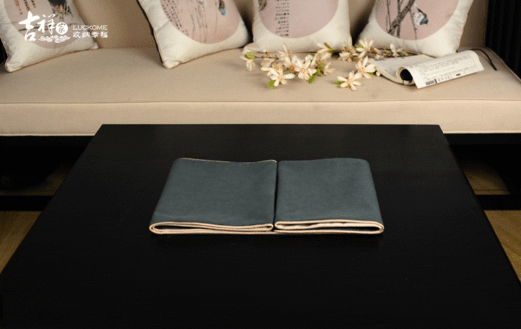 
                                        
                                        吉祥家 新中式桌旗现代简约餐桌布布艺 莺歌燕语 工笔花鸟画客厅桌垫茶几布电视柜布床旗床尾巾 桌旗莺歌燕语203*32cm                