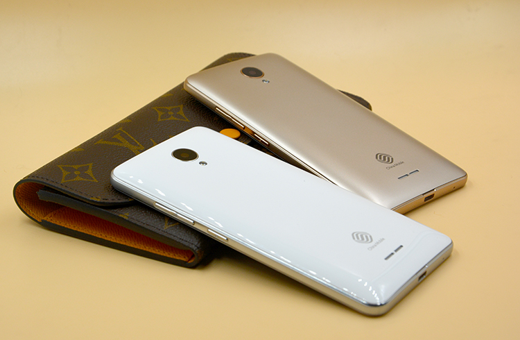 中国移动 a3 移动4g智能手机 双卡双待标配 陶瓷白_ 5折现价288元