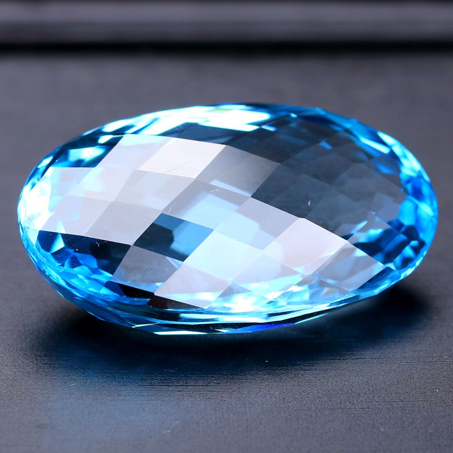 托帕石 《海洋之心》戒面裸石 98.10ct 达蓬珠宝