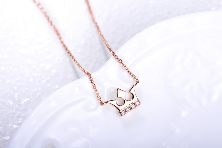 佐卡伊 18k玫瑰金钻石链牌桂冠项链女款正品珠宝 仅限现货 不可定制