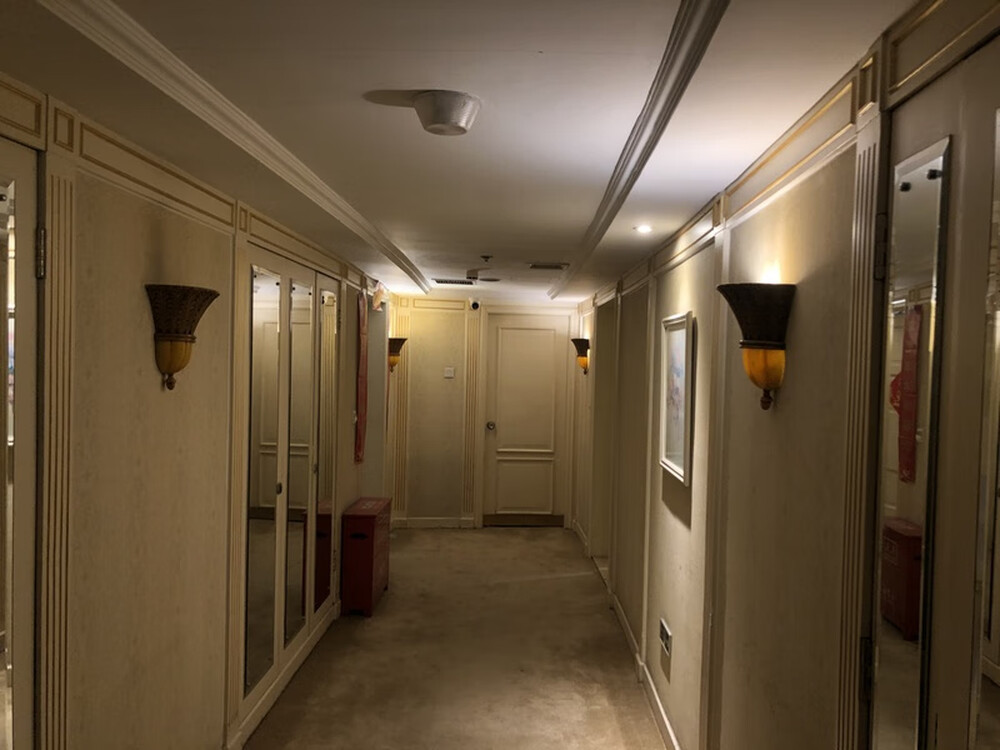 光耀东方峰会 2-1801至2-1806室（共6套）