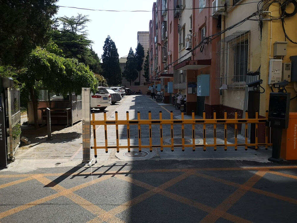 府前街小区8号楼5单元504室