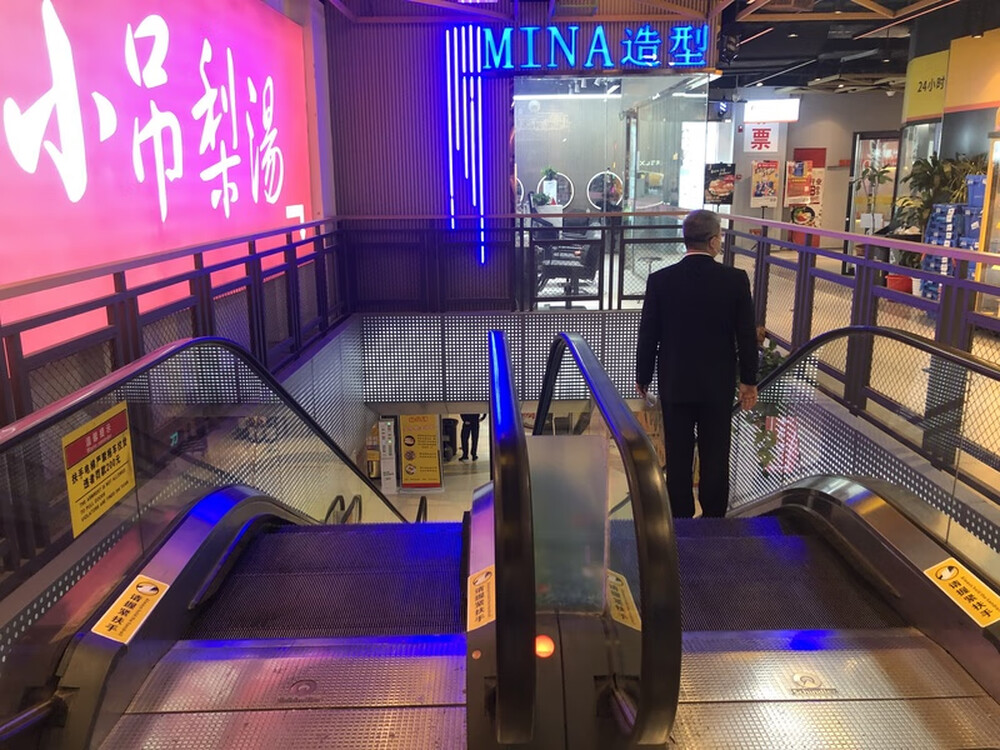 光耀东方峰会1-25-1至4室（共4套）