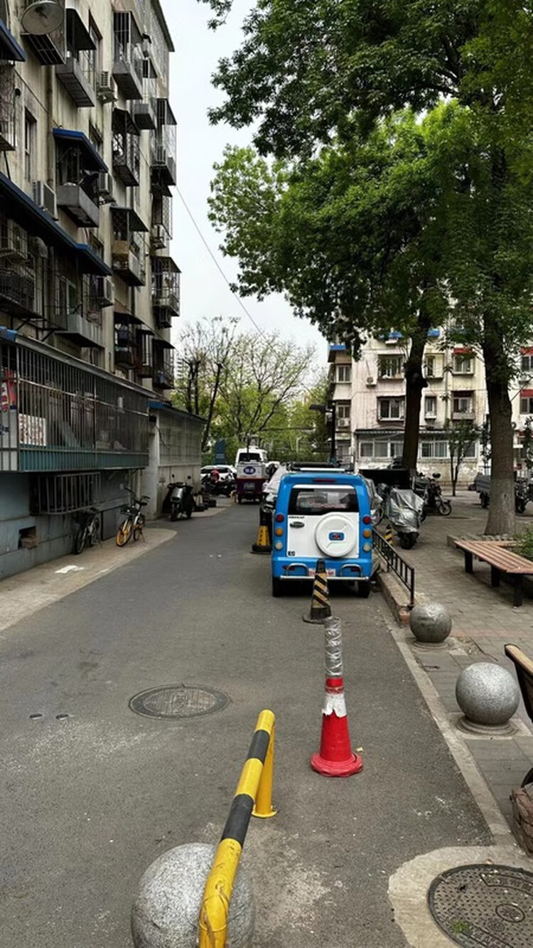 绿地诺亚方舟1号楼515室