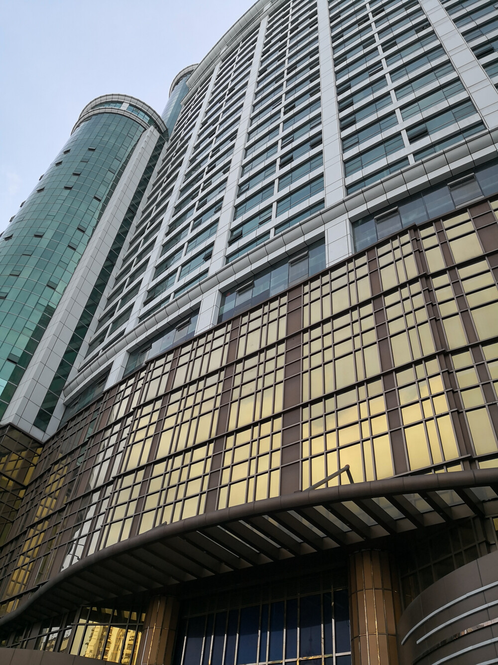 深圳市罗湖区嘉宾路20号爵士大厦2119号房产