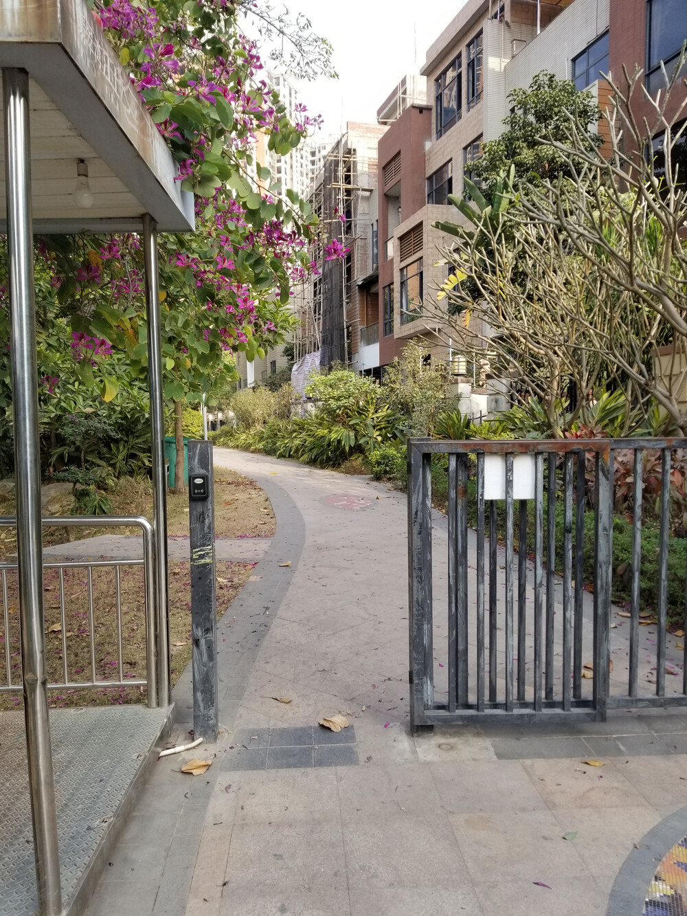 惠州市陈江五一村光耀荷兰小城21,22号楼21号楼25层01号房产