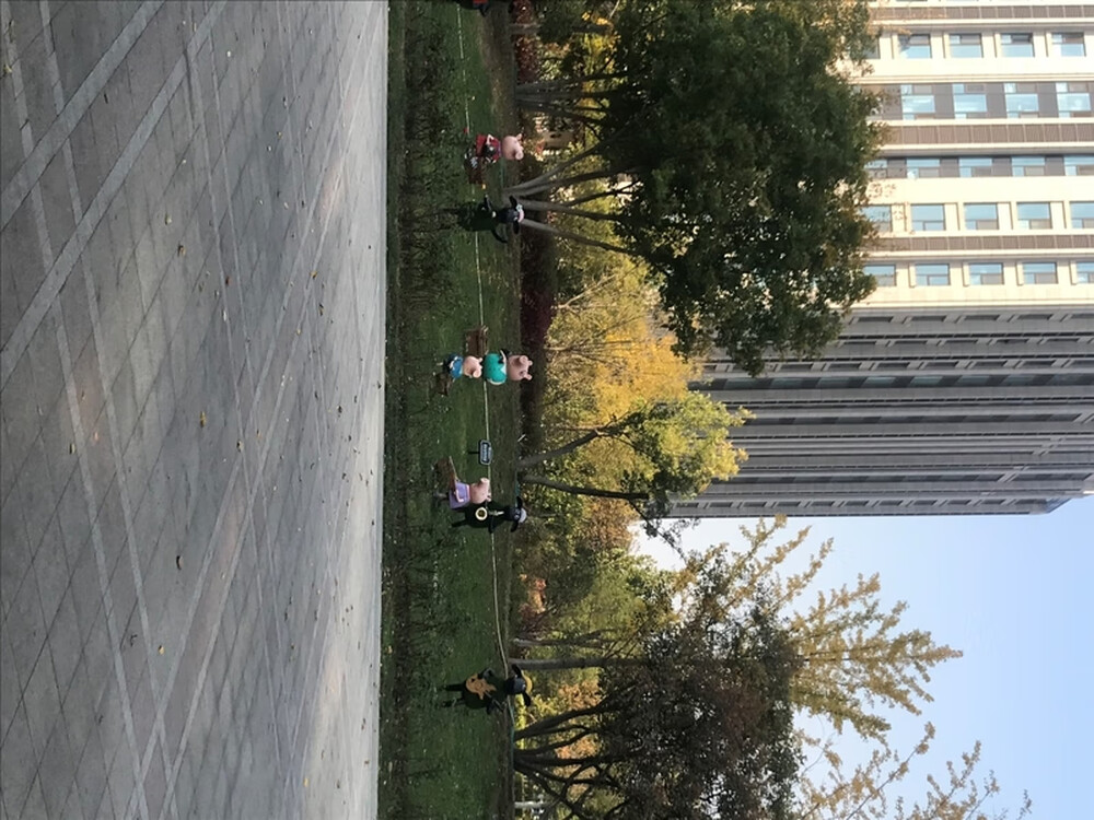 东亚尚品台湖1号楼1215室