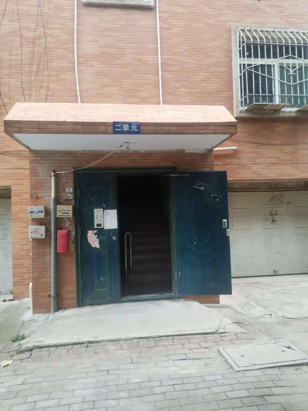 位于邢台市信都区富民路180号民警小区7号楼6层2单元6021层车库10