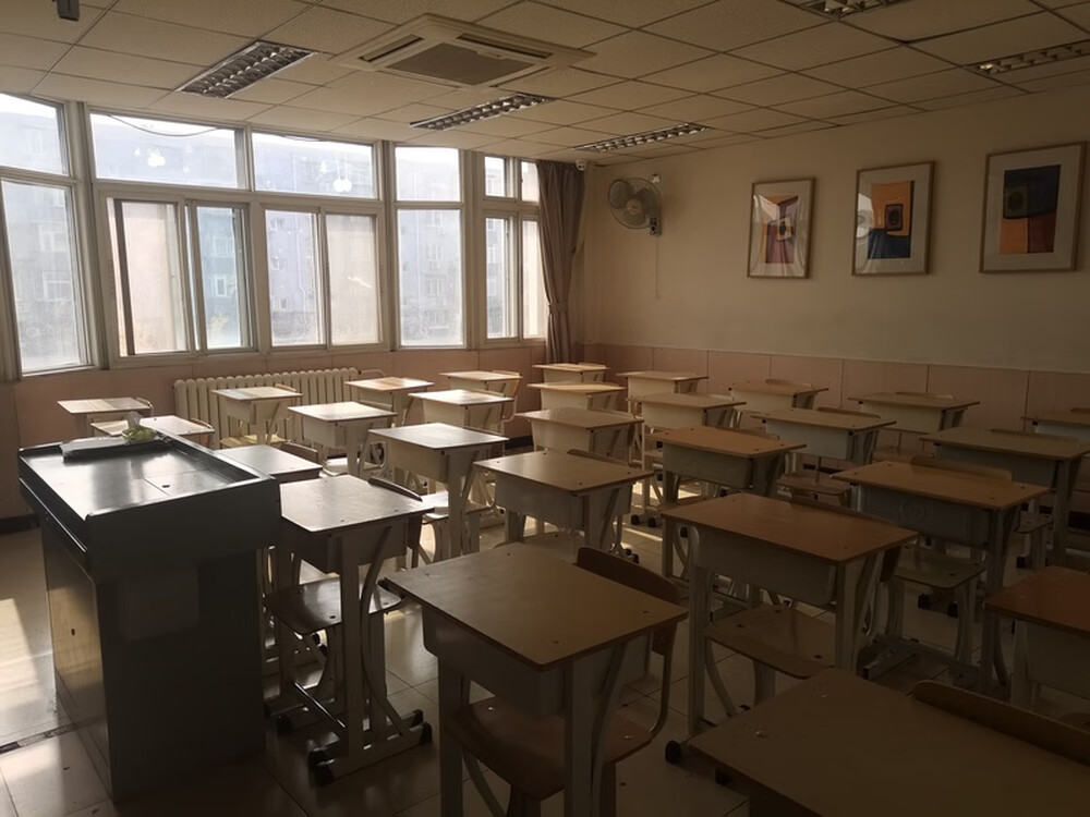 站前东街商业楼2号楼310室