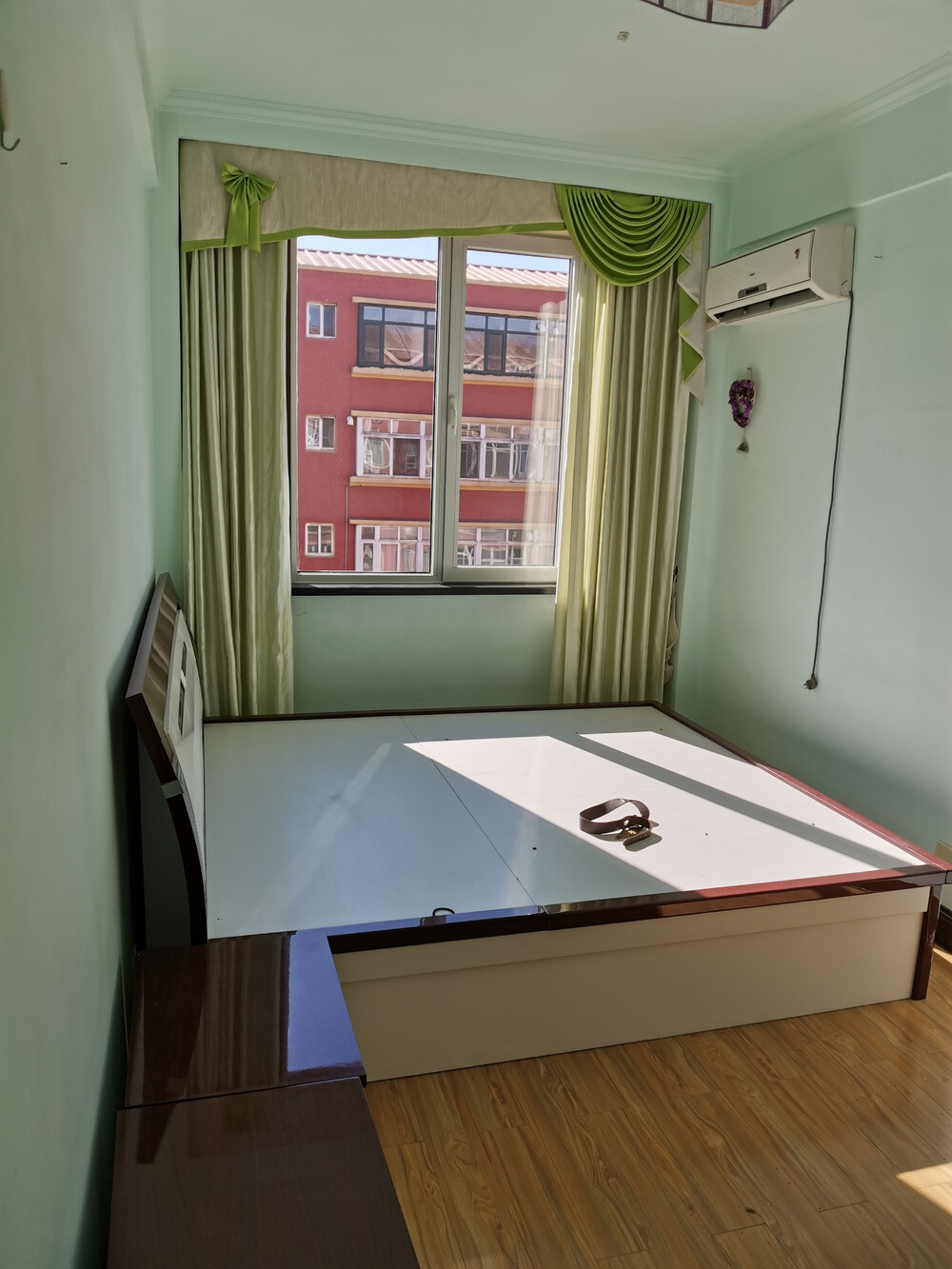 辽宁省东港市工业路黄海家园6号楼403室的房屋-京东司法拍卖