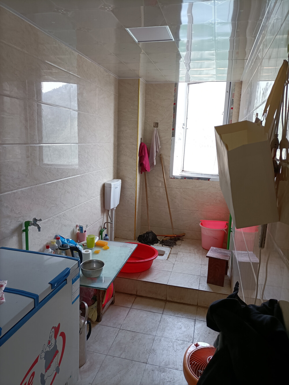 第一次拍卖西1602室