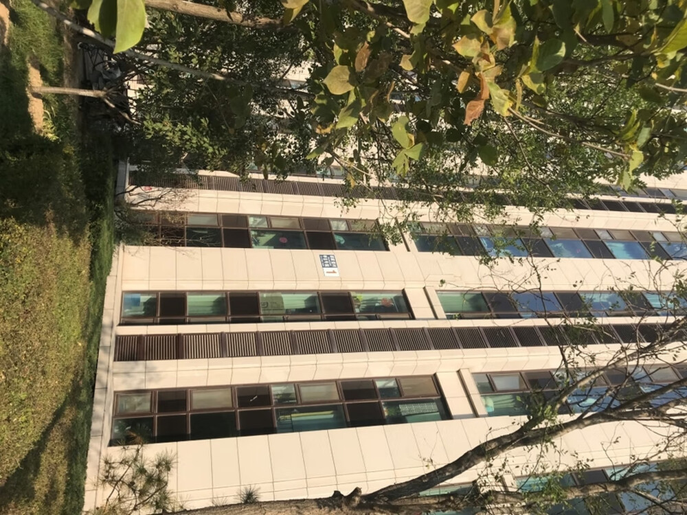 东亚尚品台湖1号楼1215室