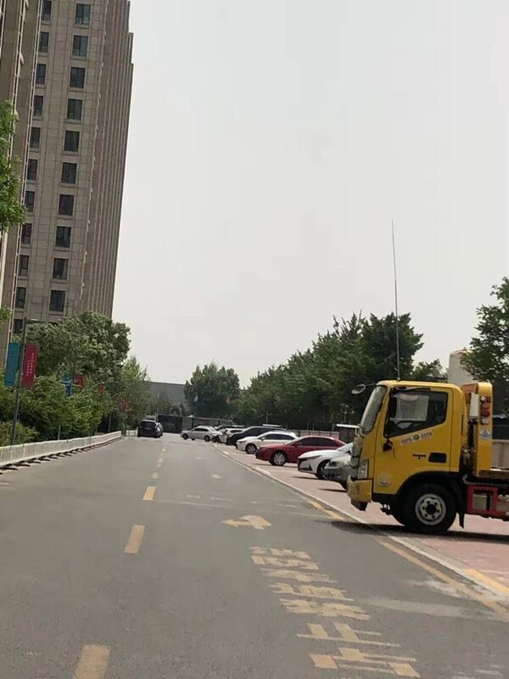 东亚尚品台湖1号楼1518室