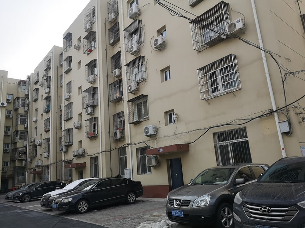 东关一区7号楼4单元301室