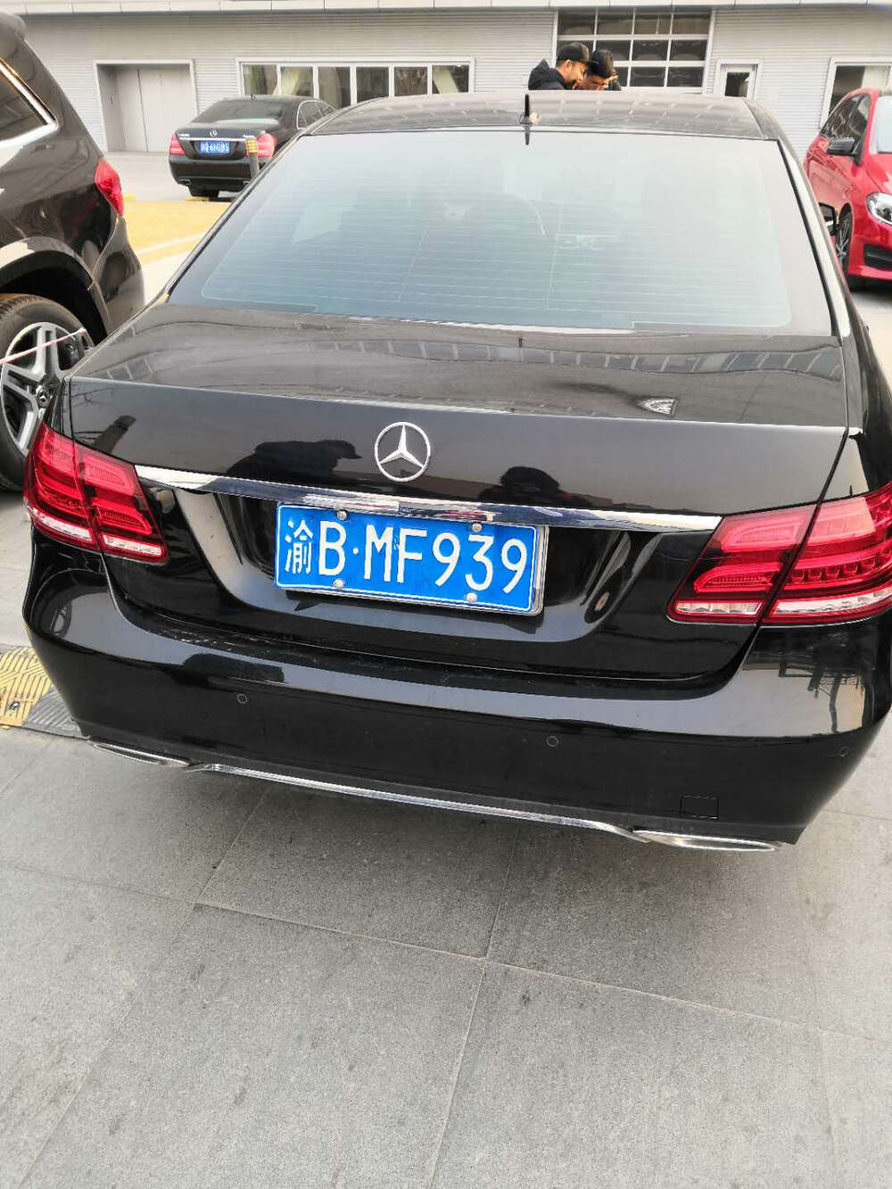 【第一次拍卖】 车牌号为渝bmf939奔驰牌车一辆(不带牌)