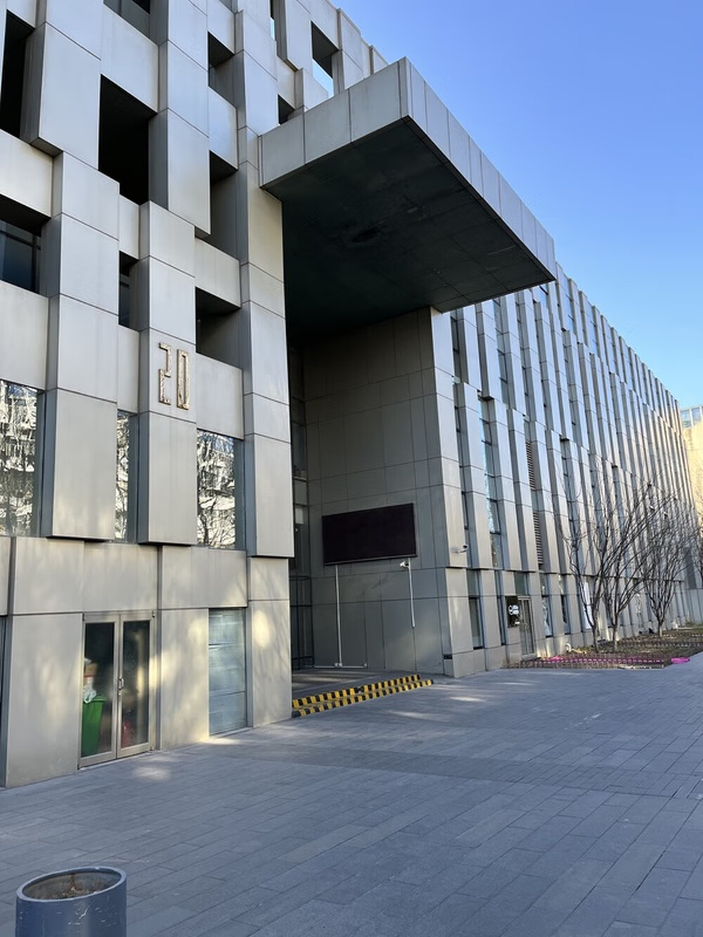 IDPARK艾迪公园3号楼402室