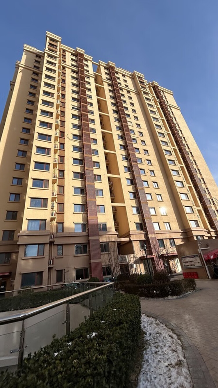 兴盛怡景苑1号楼207室