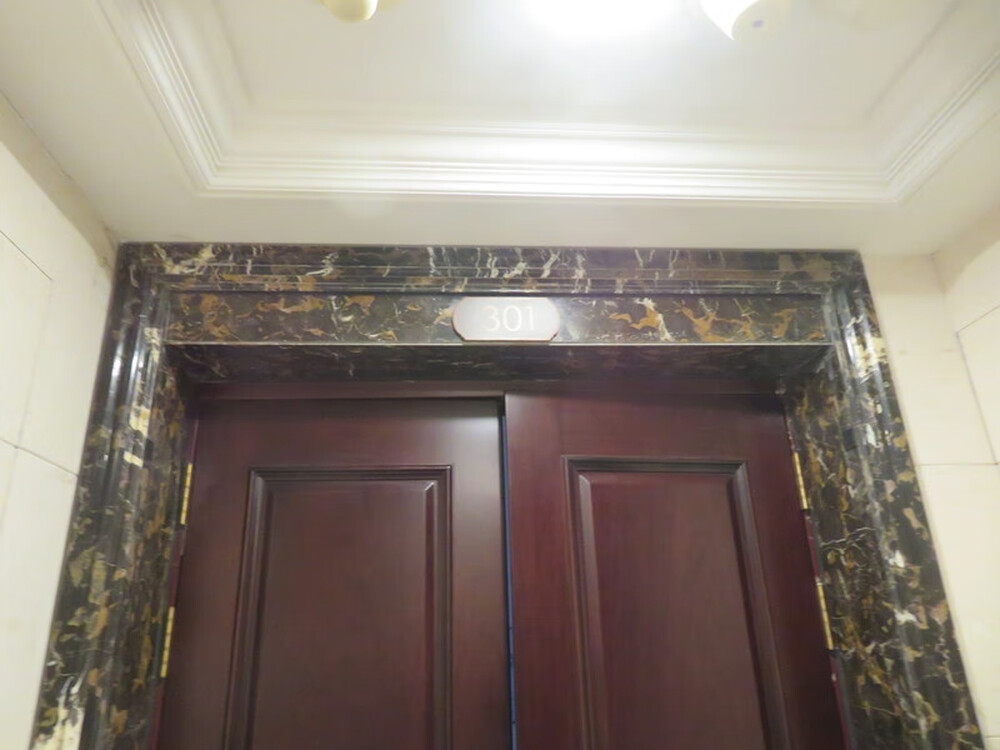 西山御园7号楼301室