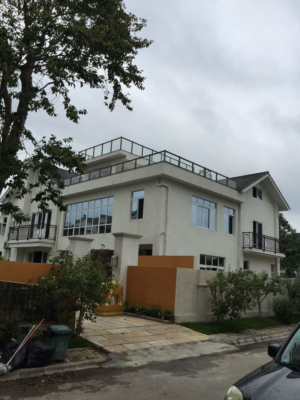 【第一次拍卖】 从化市街口街逸泉山庄逸湖路11号