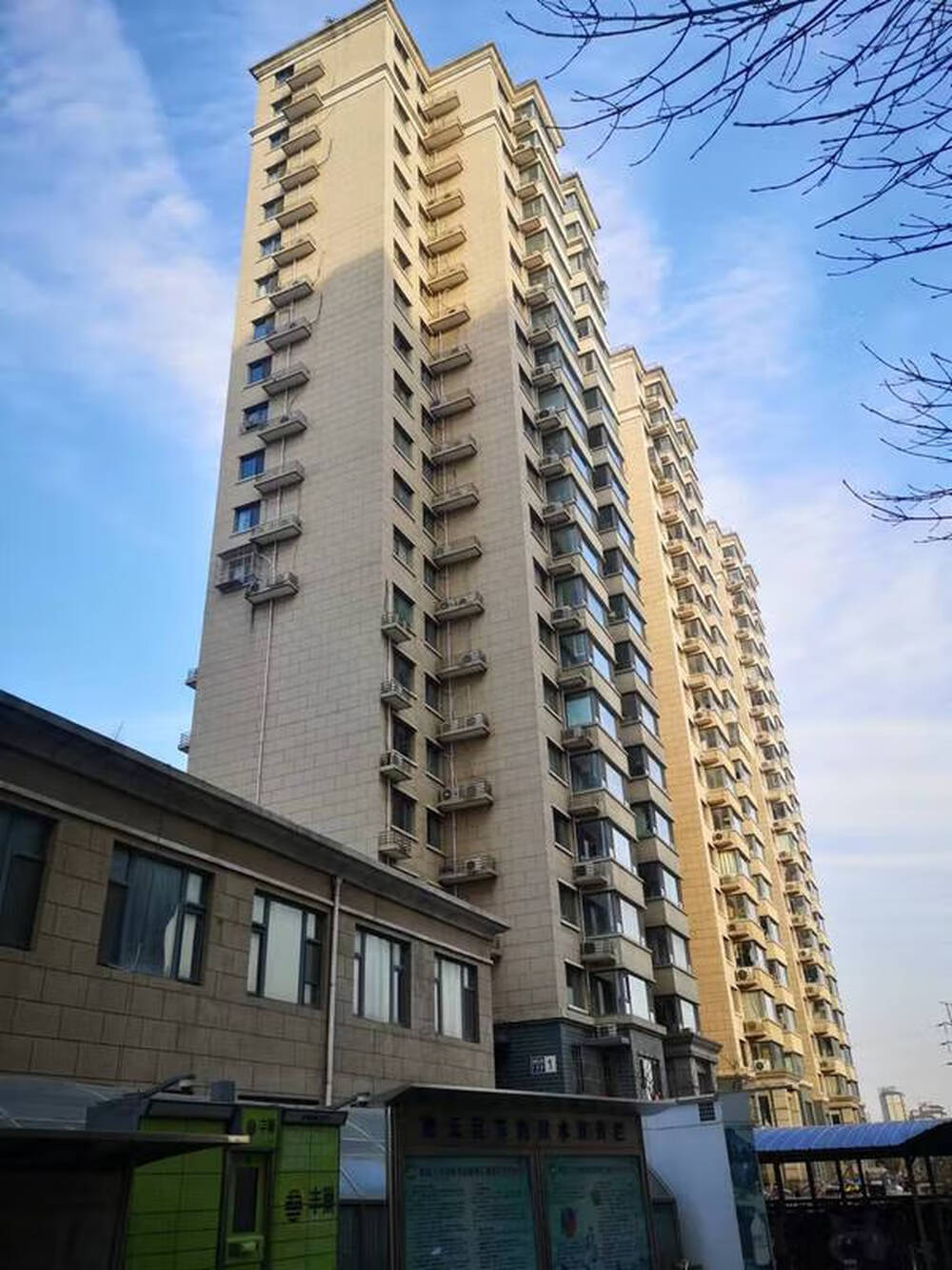 檀营国际生态城南区1号楼2单元301室