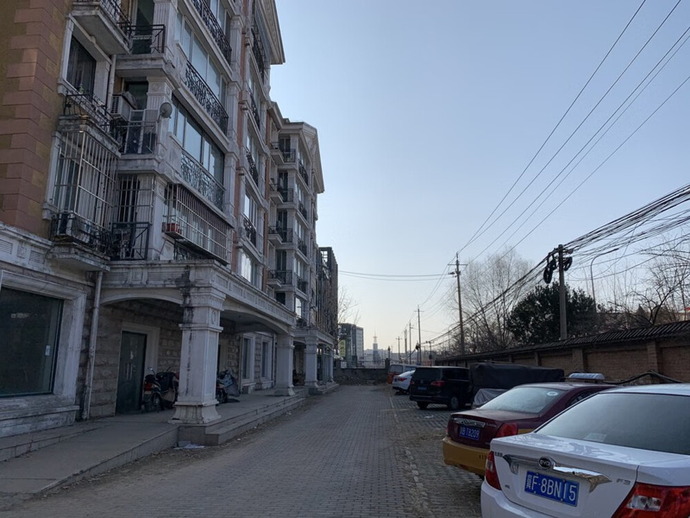 御世佳府2号楼1单元102号（下叠别墅）