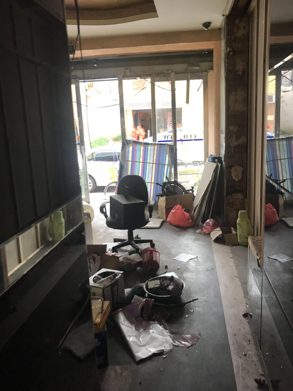 关于杨祎萌名下位于调兵山市月亮湖王金山楼东7号门市房的拍卖公告