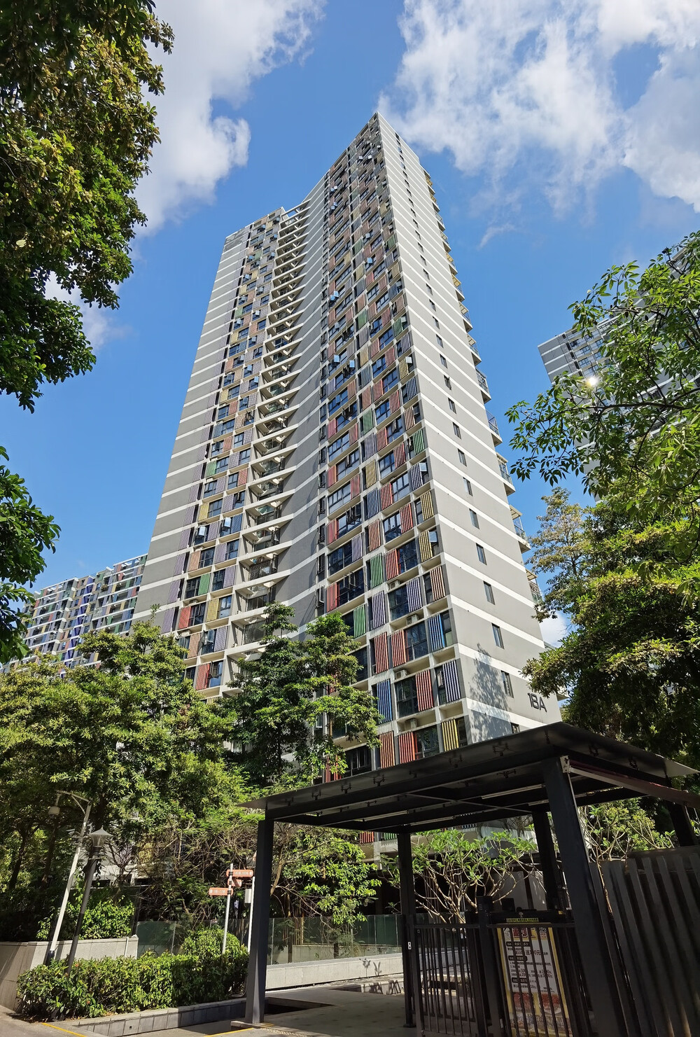 深圳市宝安区龙华街道梅龙路与布龙路交界处金地梅陇镇花园18栋a座4d