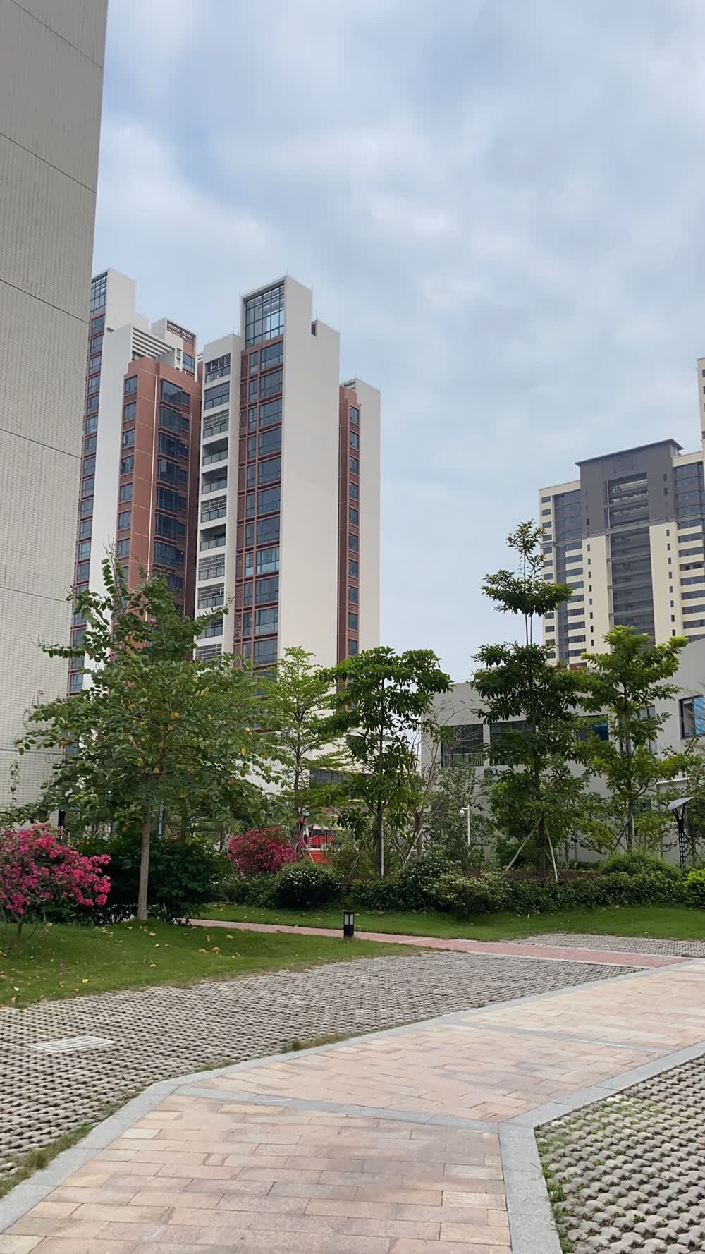 肇庆市端州区新园中路9号城市阳光花园5号楼2501房的不动产-京东司法