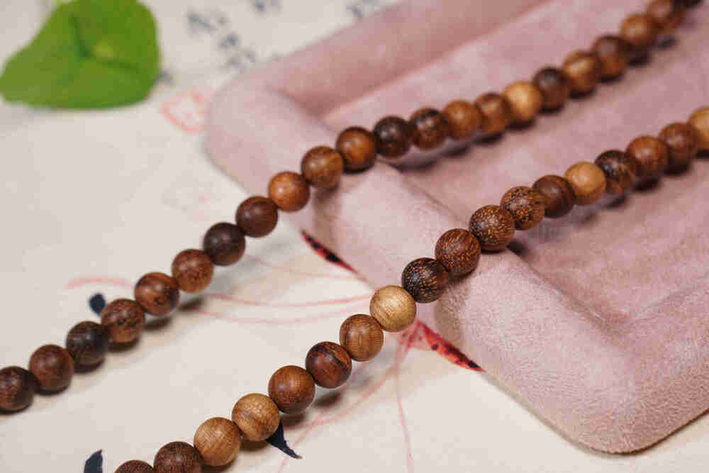 封品6420:天然老料沉水级黄奇楠沉香佛珠套件-京东司法拍卖