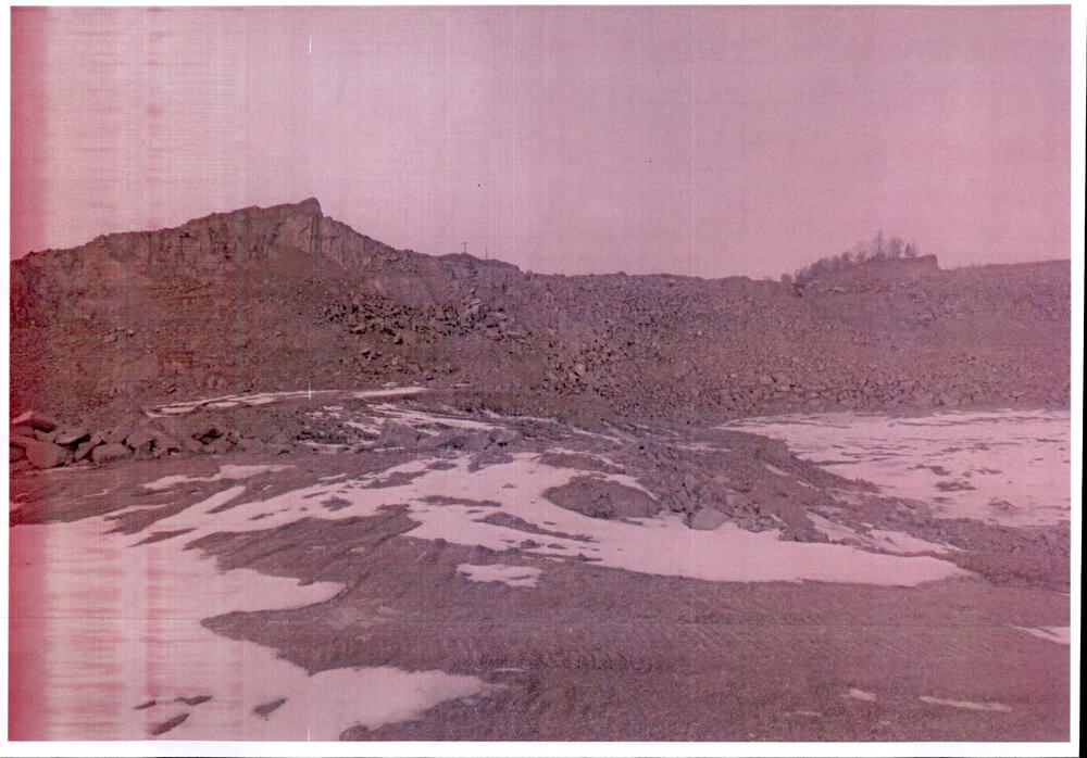 第一次拍卖鹤岗市兴安区青石山采石场资产