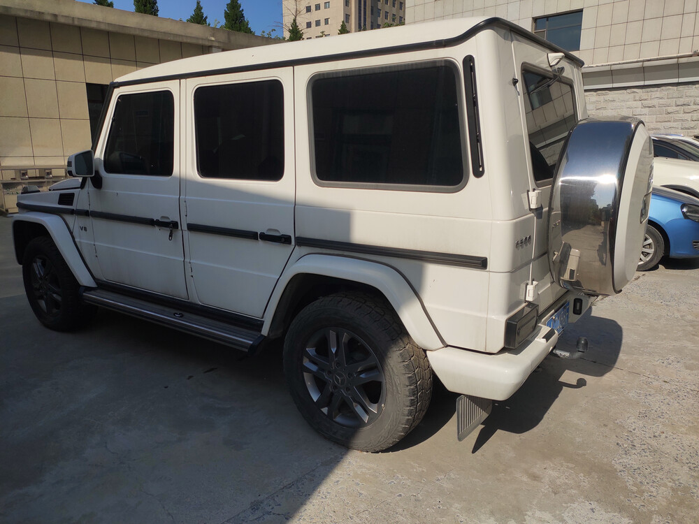 关于拍卖鲁aq458f梅赛德斯-奔驰wdcyc3gf小型越野客车的公告