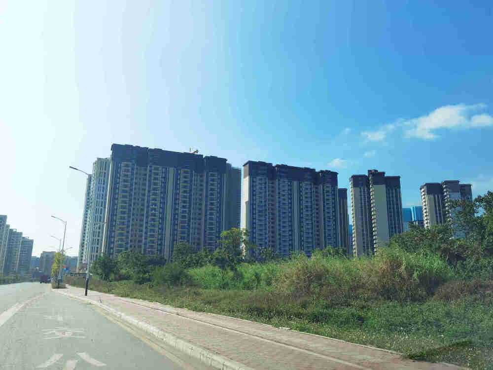位于四会市东城街道黄岗居委会新元大道2号碧桂园明珠花园1栋801号