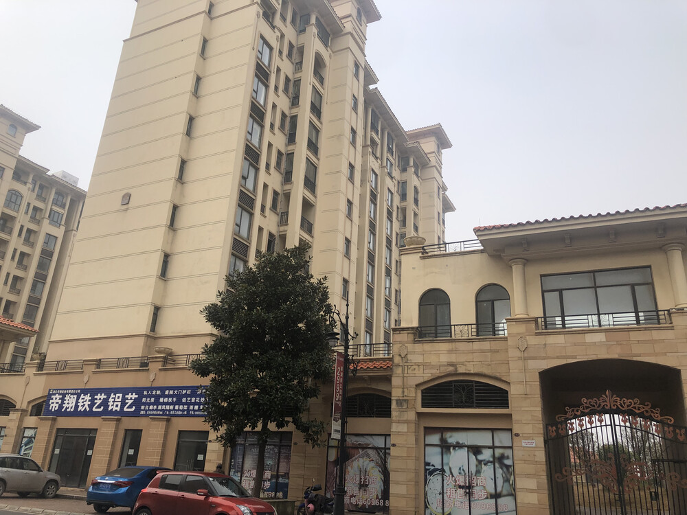位于荆门市东宝区昊天·山水城,建筑面积:109㎡,所在楼层:11,总楼层