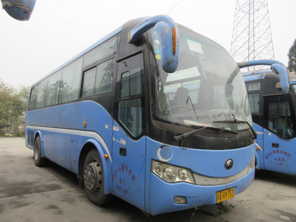 第一次拍卖川ah9753宇通牌大型普通客车
