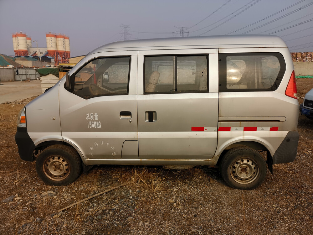 辽bh8u17号松花江牌轻型封闭货车