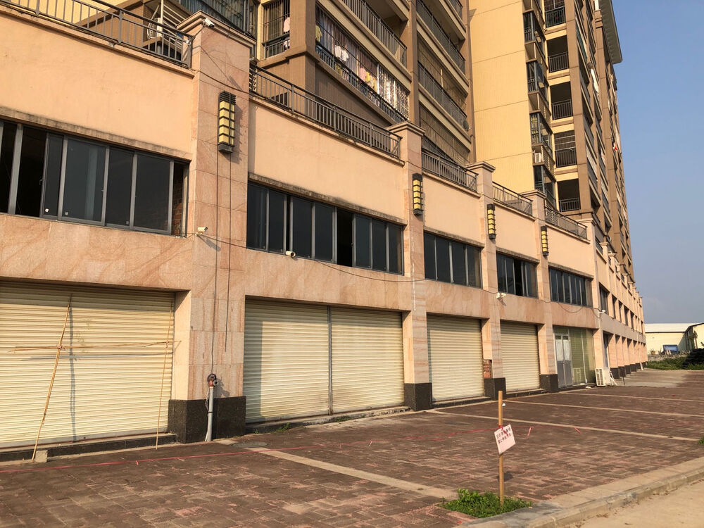 变卖德庆县德城大桥村委会甘塘开发区东海湾商住小区第3幢首层16号