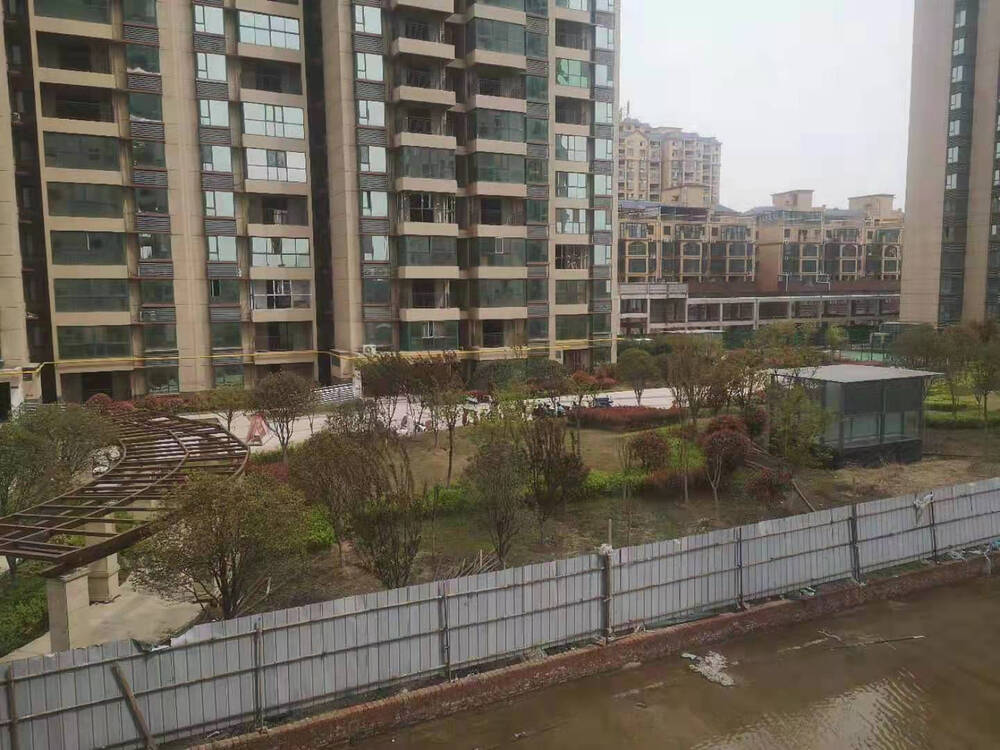 第一次拍卖信阳市平桥区明港镇明河公园国际城2号楼1单元903号房屋