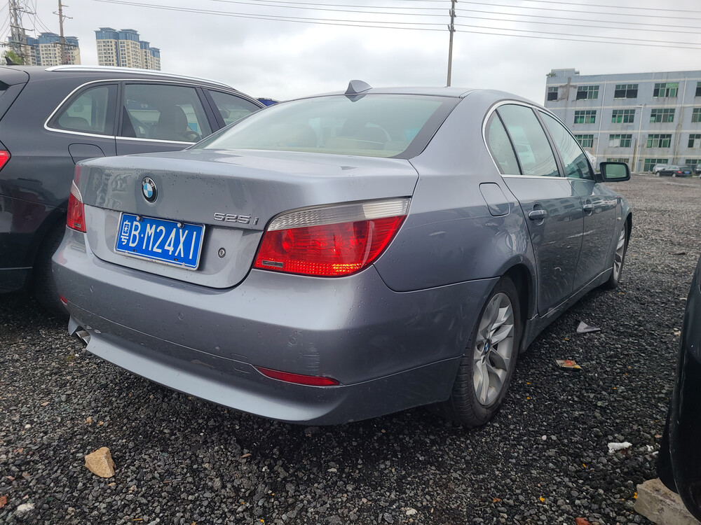 车牌号为粤bm24x1的宝马牌小型轿车一辆含深圳更新指标