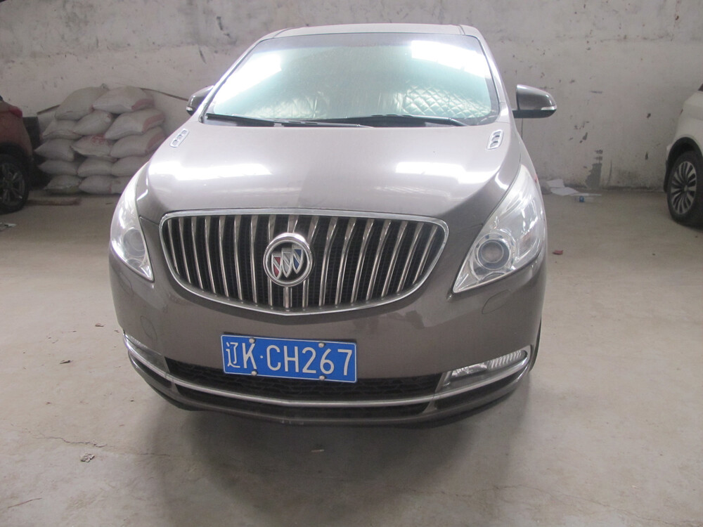 车牌号码辽kch267别克牌小型普通客车一辆