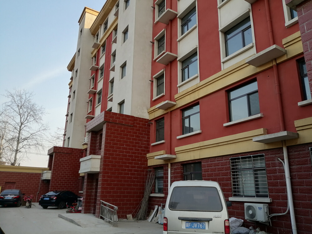 变卖保定市清苑区东闾乡韦各庄村田园牧歌小区1号楼3单元701室的房产