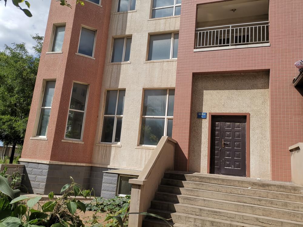 锦州市经济技术开发区西海大街四段丽景湾d5