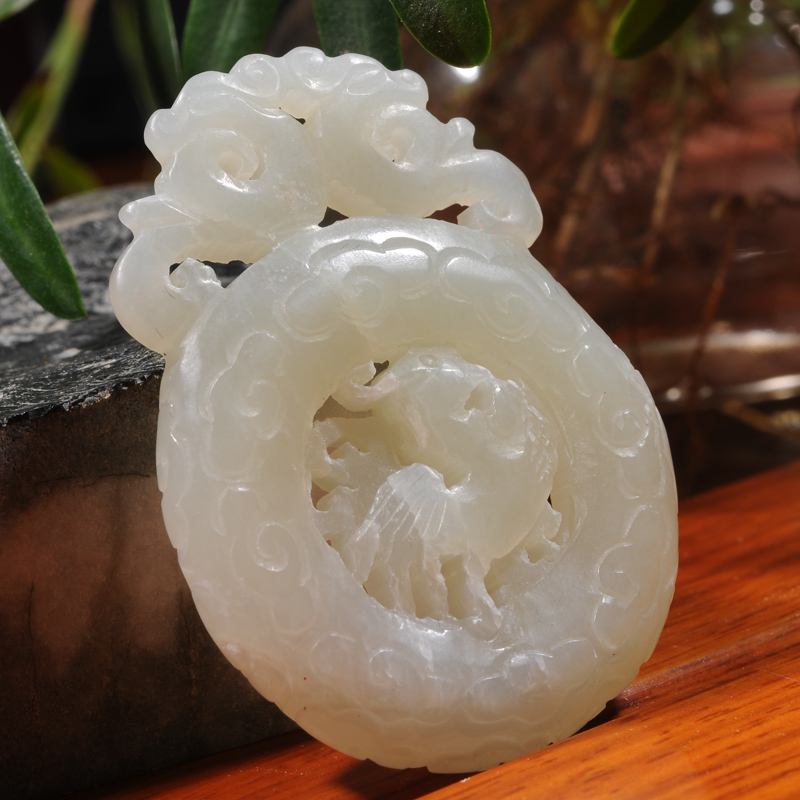 爱婉婷珠宝 和田玉镂空精雕麒麟送子吊坠挂件 送检测证书