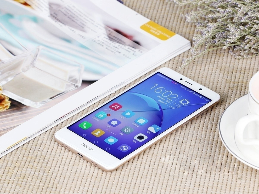 华为 荣耀 畅玩6x(4g 32g)