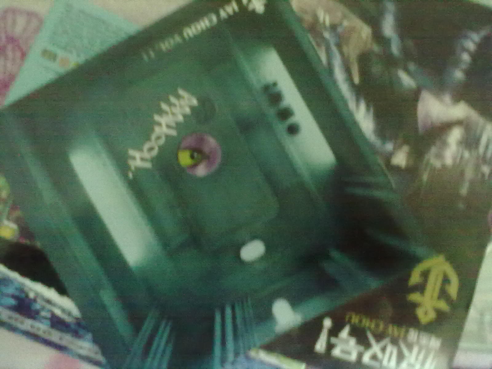 周杰伦2011全新专辑：惊叹号（CD预售限量版）（附赠惊叹号J字船锚两用项链锁圈组） 实拍图