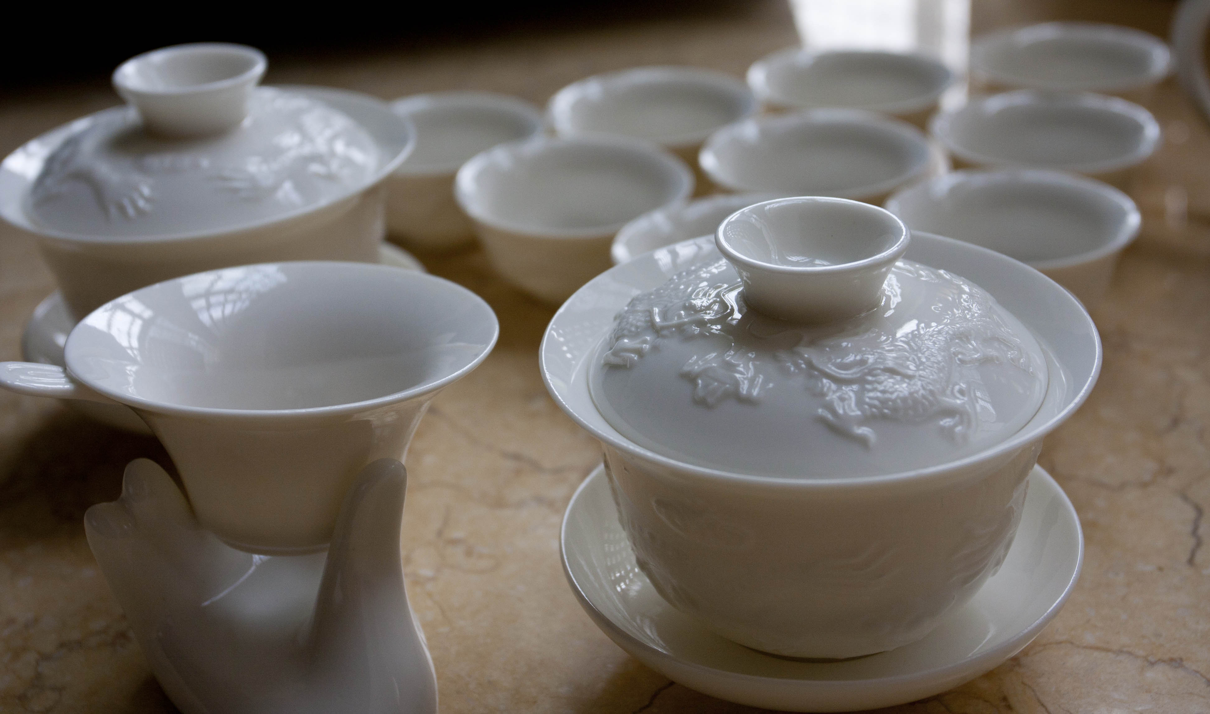 唯茶工坊景德镇16头功夫茶具 龙吐吉祥--上几个图大伙看看