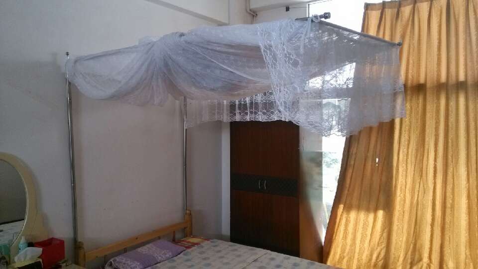 圣安贝（ShenAnBei） 圣安贝 蚊帐不锈钢加厚30MM粗管伸缩1.8m三开门免打墙 玉色一代U形三开门 200cm*150cm*220cm 长宽高 实拍图