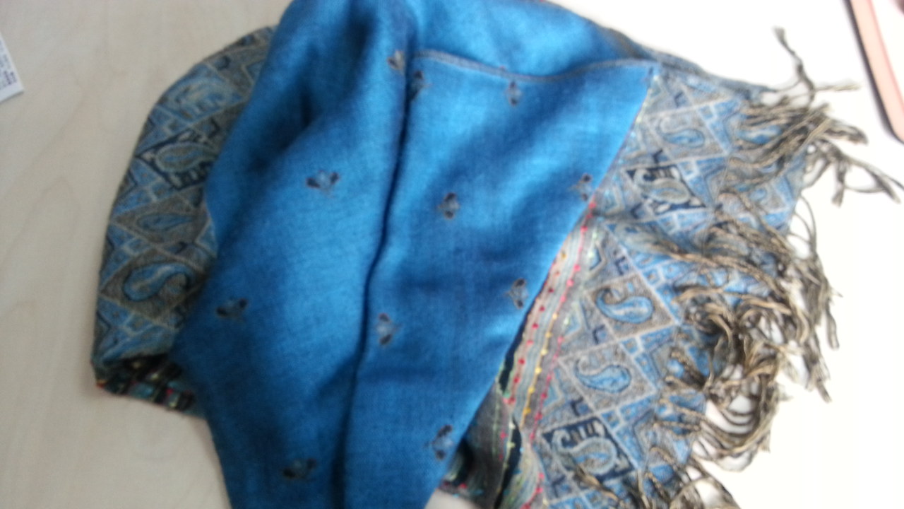 江南故事围巾女秋冬季经典英伦格子羊毛围脖男女情侣款礼盒装 深灰色 实拍图