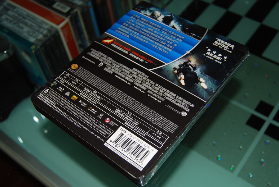 蝙蝠侠：黑暗骑士崛起（限量进口STEEL BOOK铁盒蓝光碟 BD50）（京东专卖） 实拍图